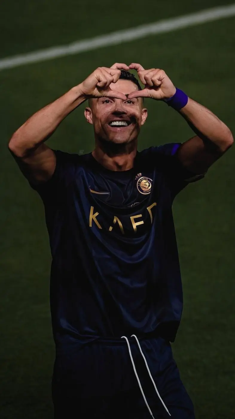 Cristiano Ronaldo football player wallpaper