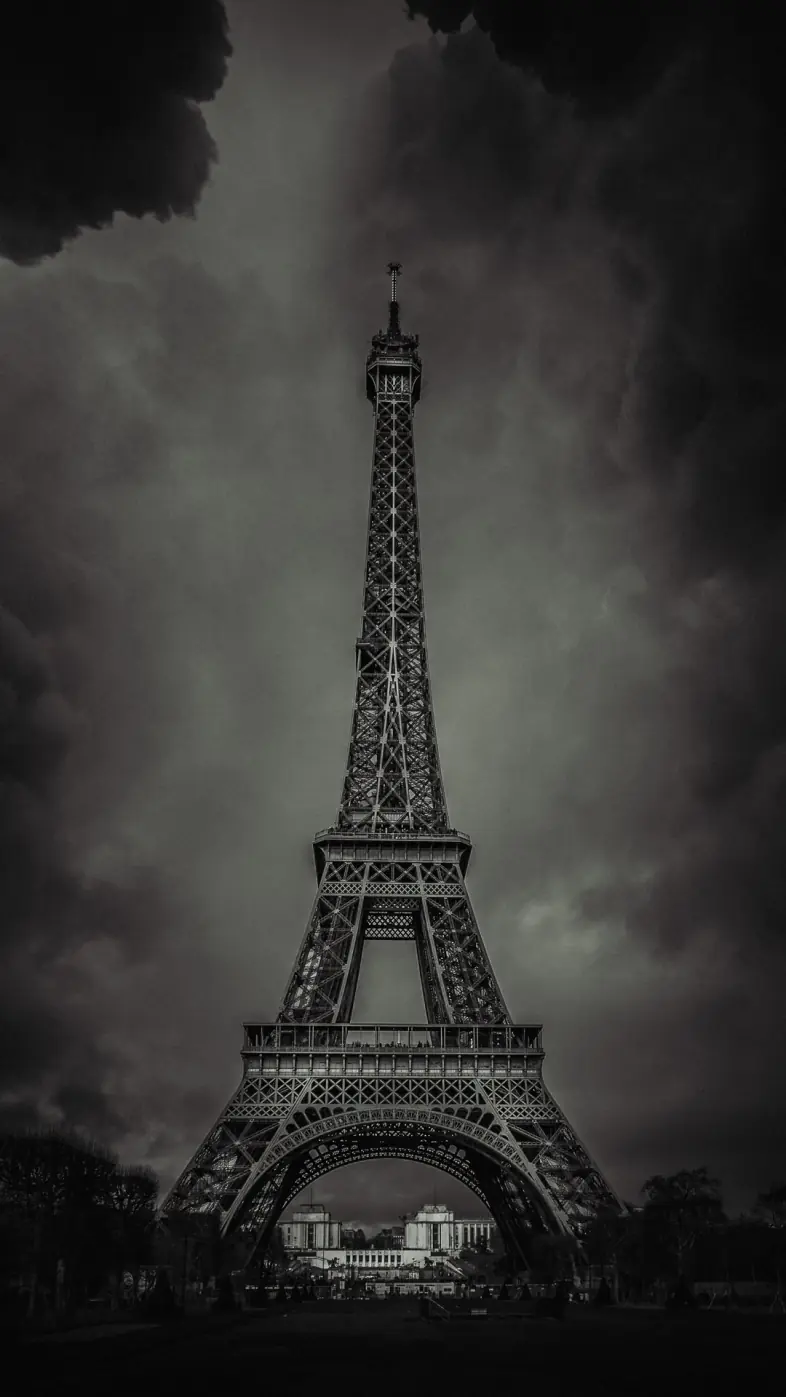 Eiffel Tower paris wallpaper