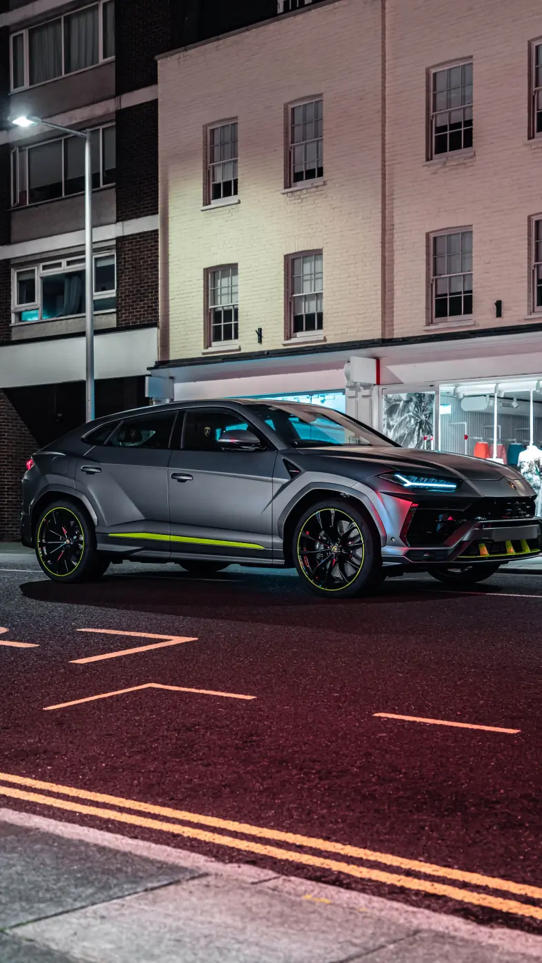  Lamborghini Urus car wallpaper