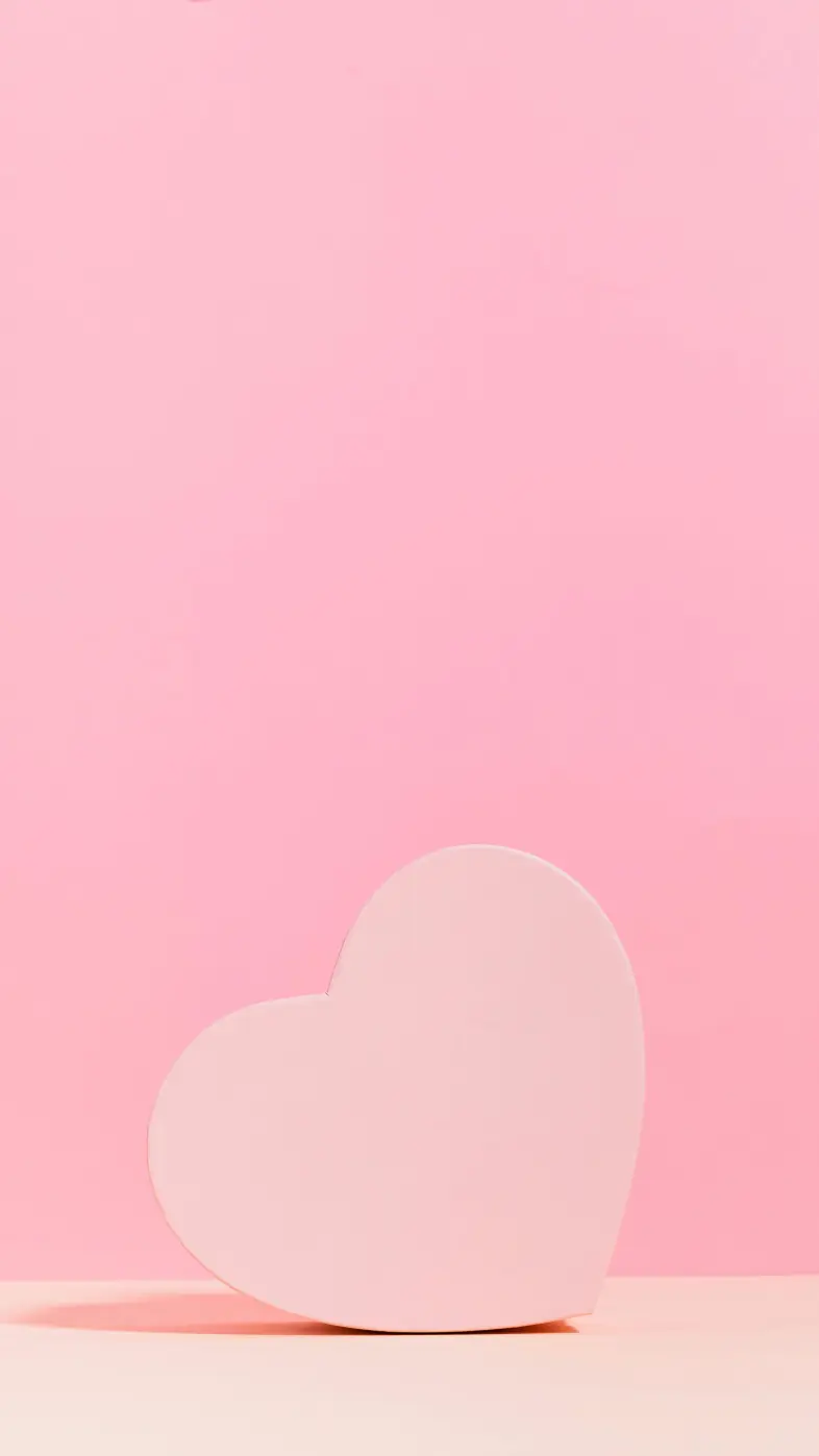 Minimalist heart wallpaper