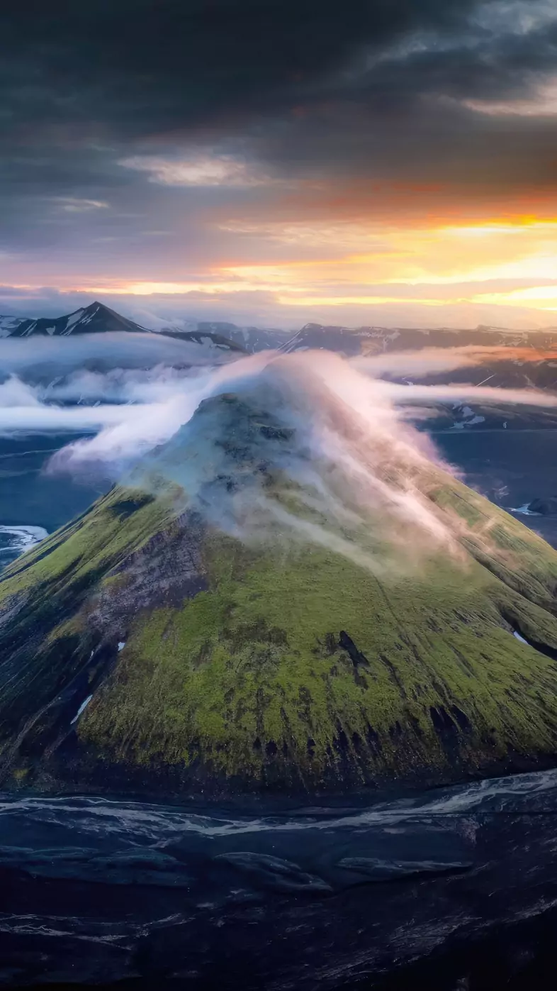Mountain  wallpaper