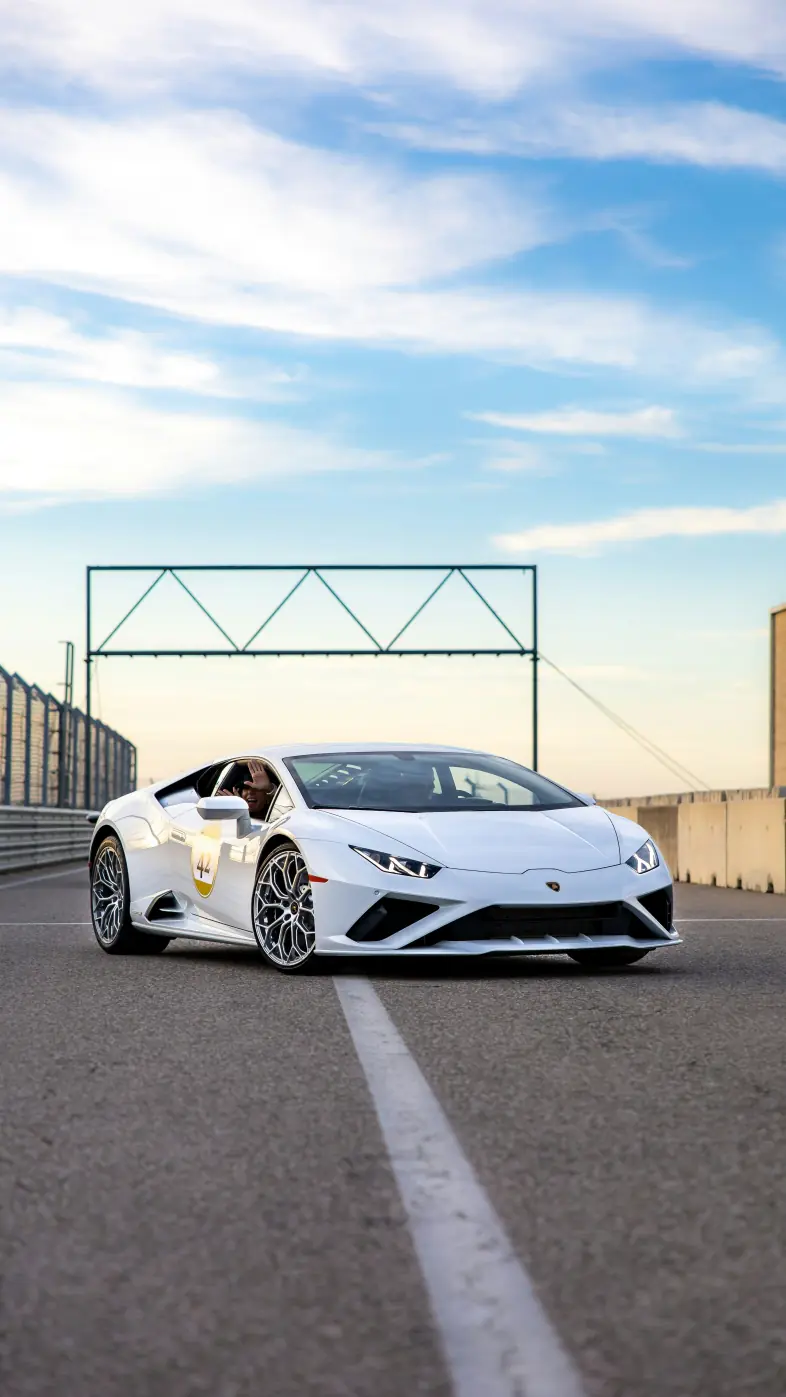 White Lamborghini car wallpaper