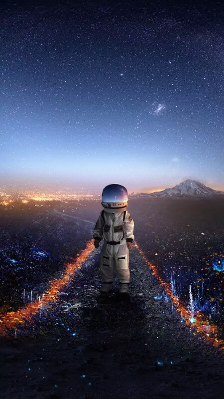 astronaut wallpaper
