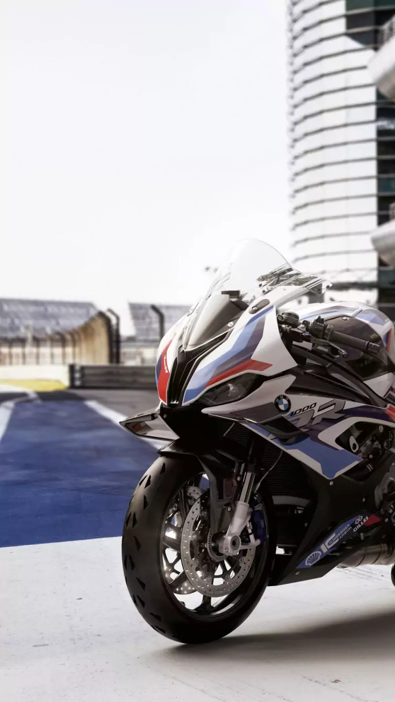 bmw m 1000 rr wallpaper