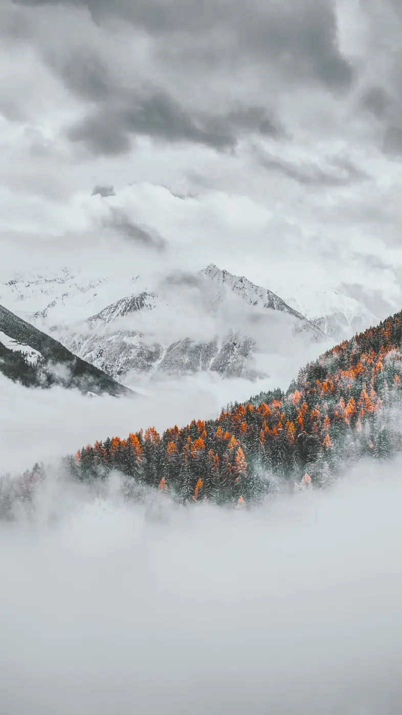 cloudy Mountain wallpaper