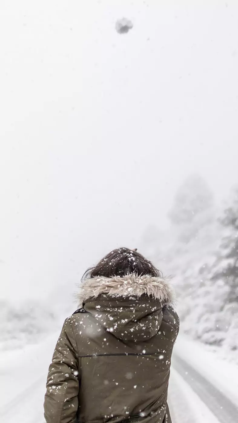 enjoy snow winter wallpaper