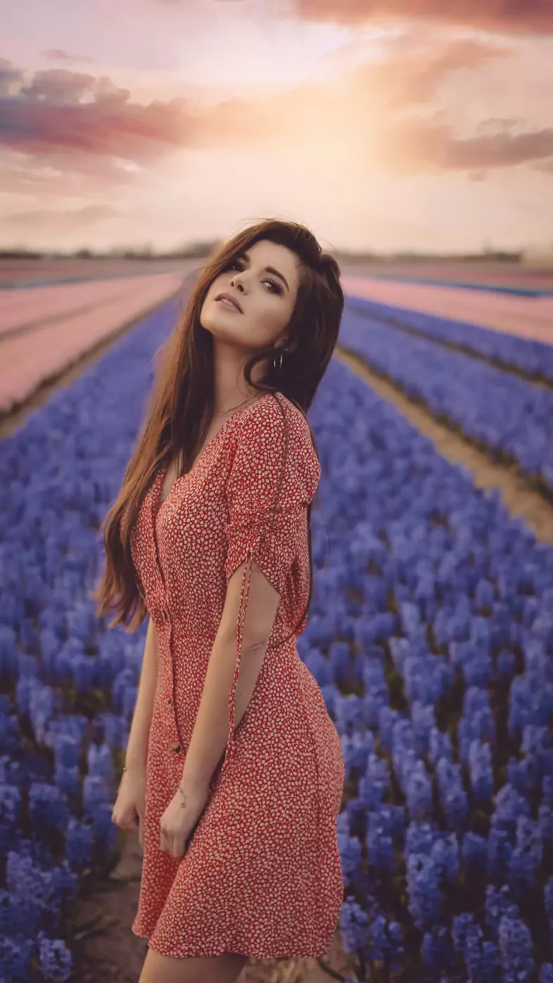 girl flower field wallpaper