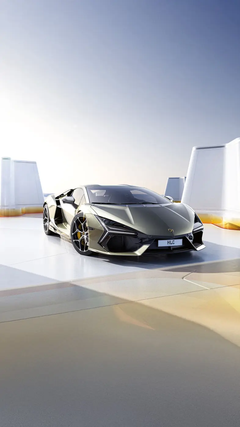 lamborghini revuelto wallpaper