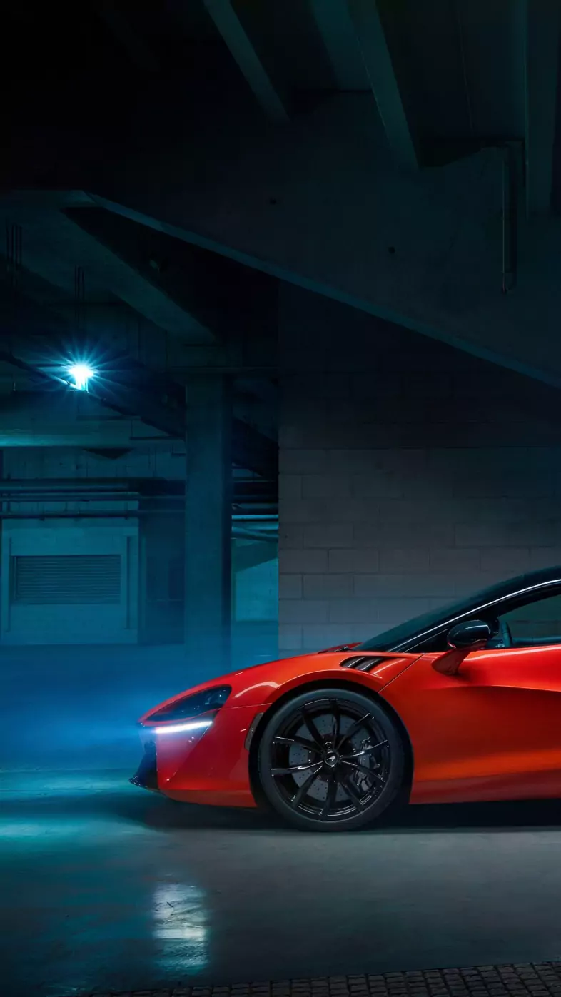 mclaren artura car wallpaper