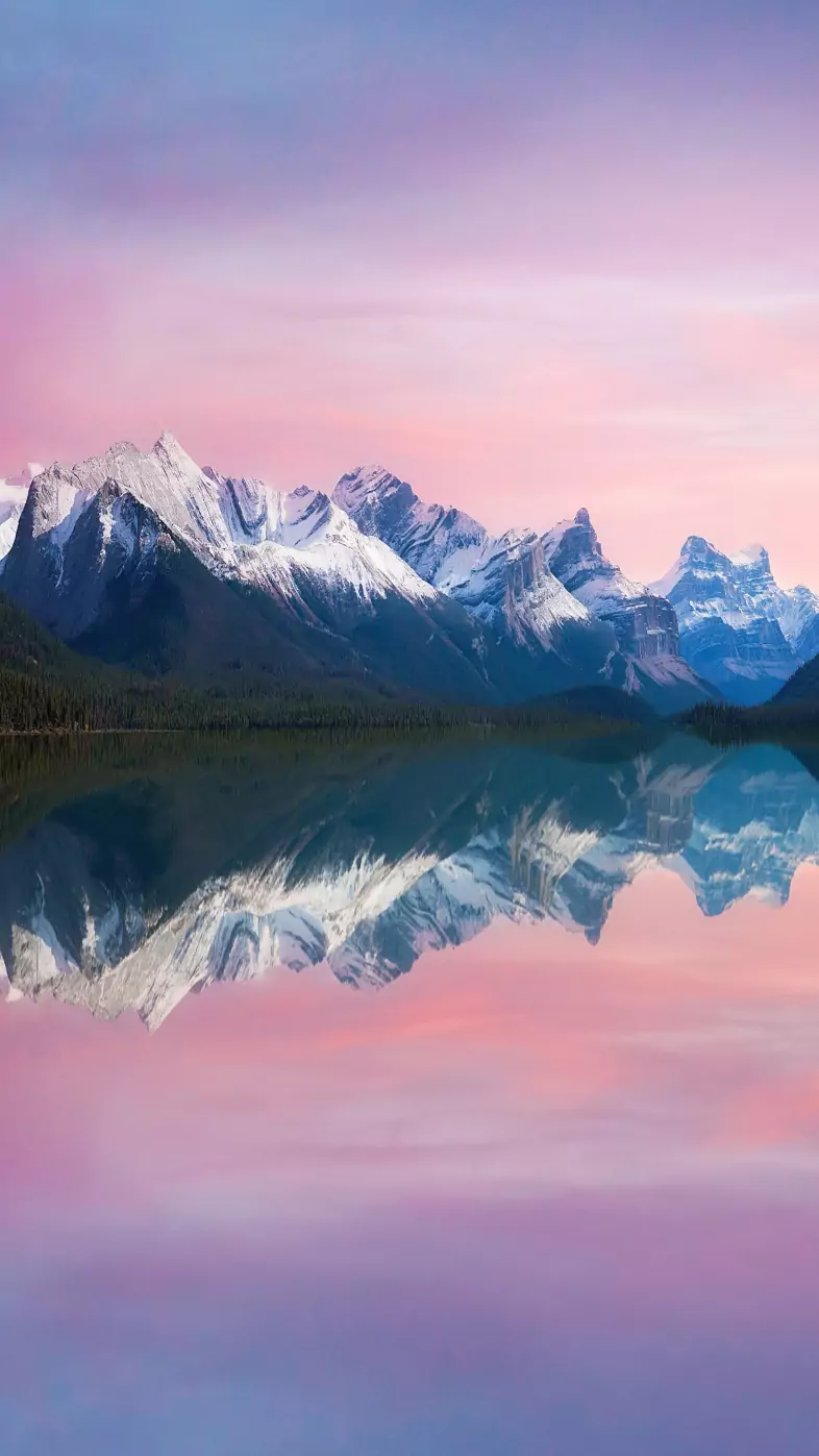 reflection mountains  wallpaper