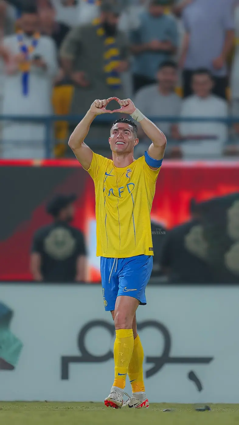 ronaldo football player wallpaper