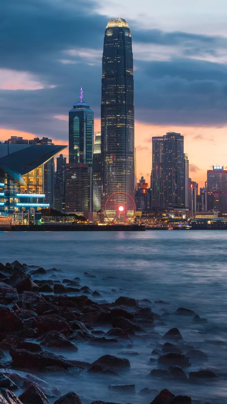 skyline during golden hour wallpaper
