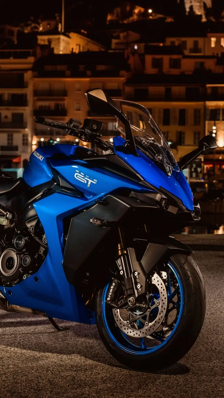 suzuki gsx s1000gt bike wallpaper
