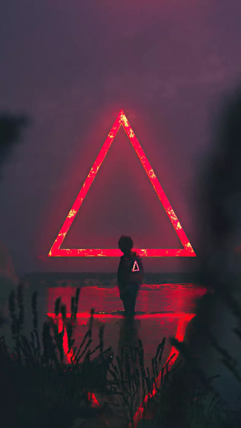 traveller pyramid universe wallpaper
