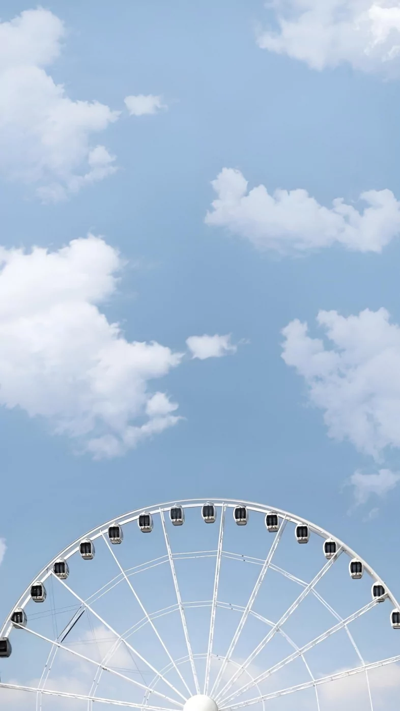 white aesthetic wallpaper