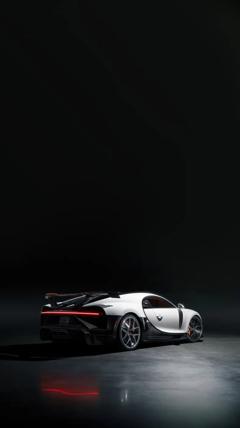 white bugatti chiron car wallpaper