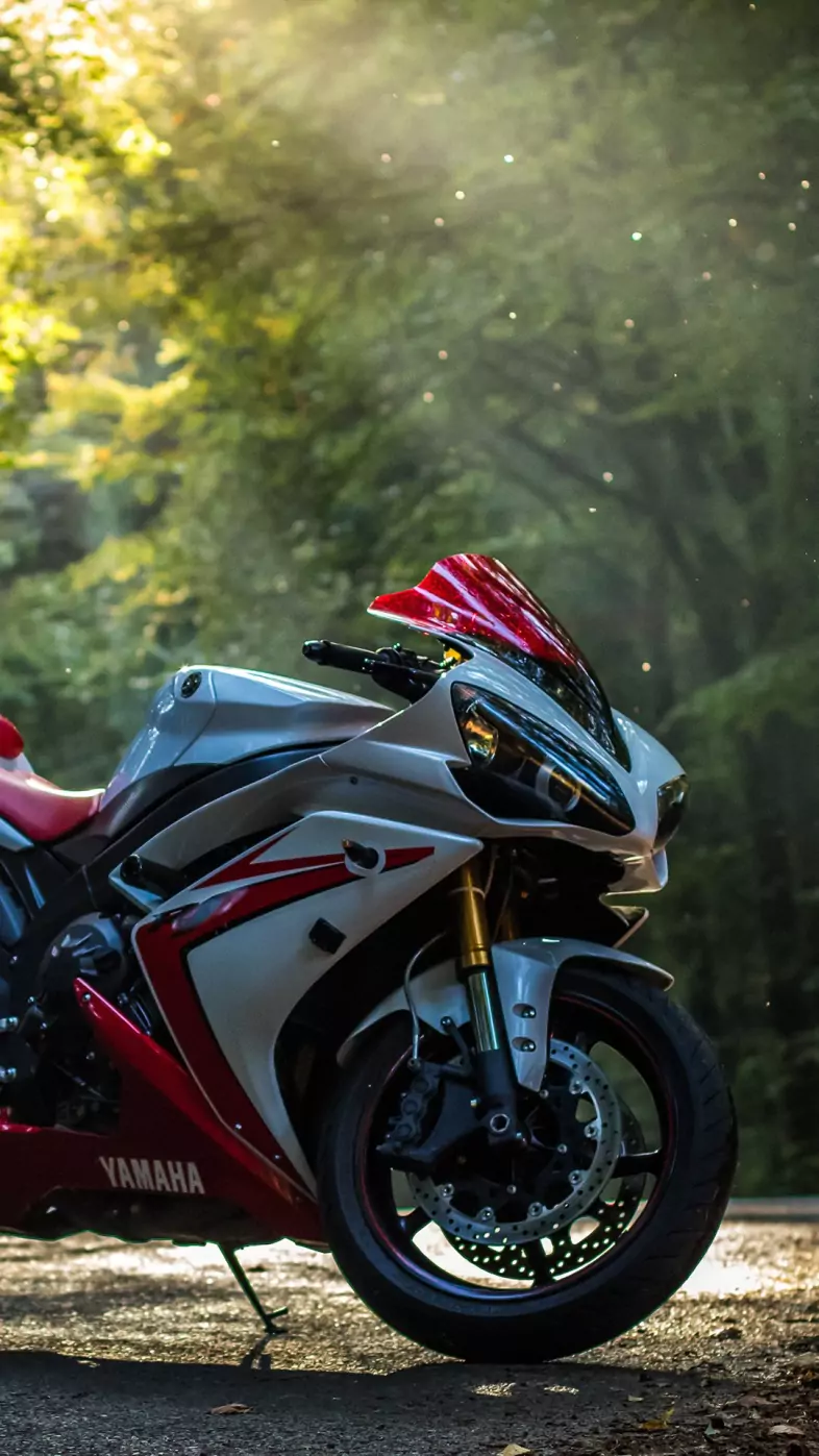 yamaha r1 bike wallpaper